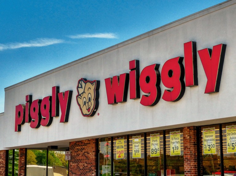 Piggly Wiggly opening new store at former Tuscaloosa Winn-Dixie location Piggly Wiggly opening new store at former Tuscaloosa Winn-Dixie location