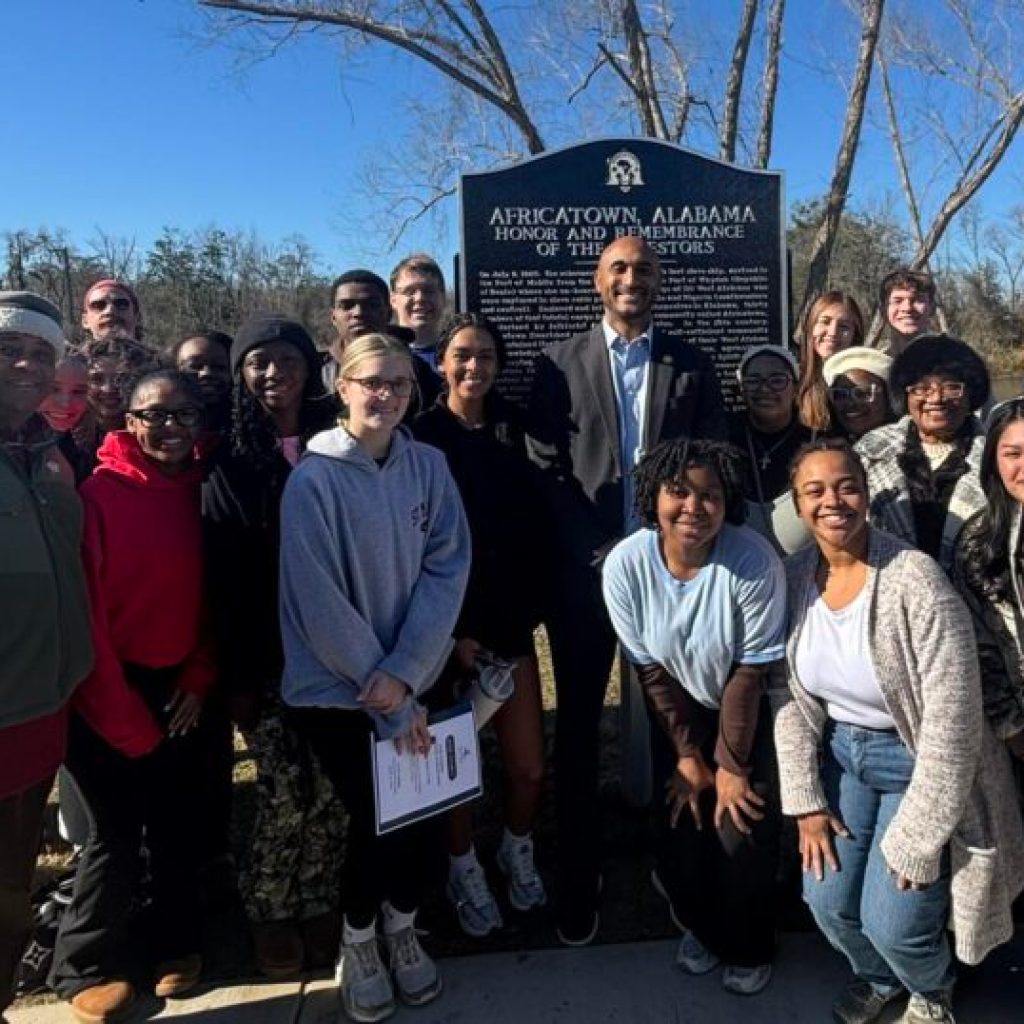 New pocket park opens at Africatown’s Lewis Landing New pocket park opens at Africatown’s Lewis Landing