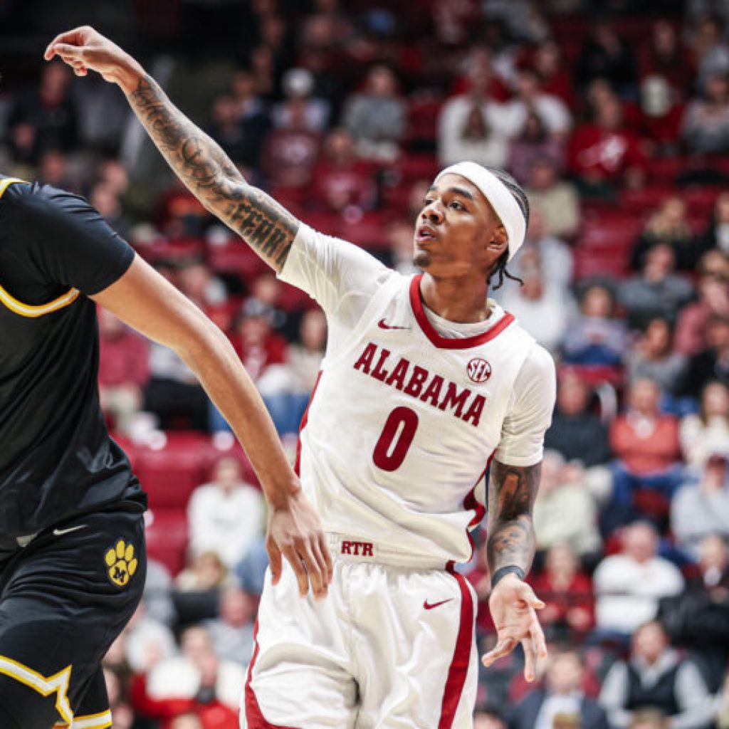 Alabama, Auburn enter rivalry matchup unranked for first time since 2021 Alabama, Auburn enter rivalry matchup unranked for first time since 2021