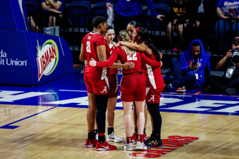 Alabama men, women move up in latest AP rankings Alabama men, women move up in latest AP rankings