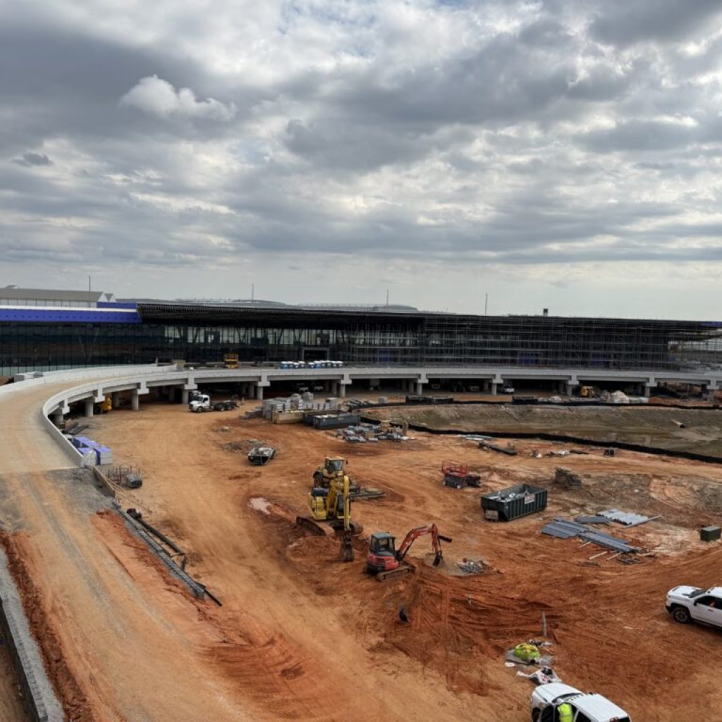 New 2M Mobile airport enters final stages of construction New 2M Mobile airport enters final stages of construction