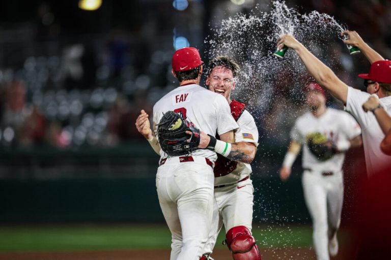 Alabama pitcher throws program’s first complete game no-hitter since 1942 Alabama pitcher throws program’s first complete game no-hitter since 1942