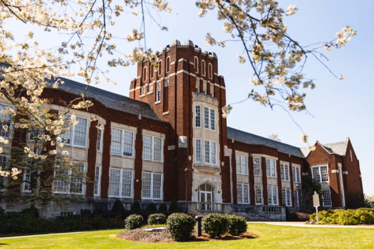 Jacksonville ranks among best small college towns in the nation Jacksonville ranks among best small college towns in the nation