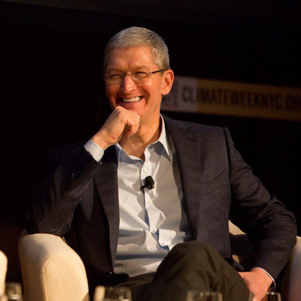 Alabama native Tim Cook to step down as Apple CEO Alabama native Tim Cook to step down as Apple CEO