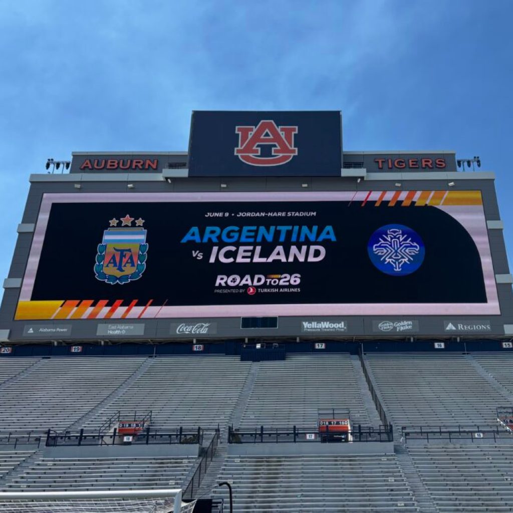 Messi, Argentina coming to Auburn’s Jordan-Hare for World Cup tune-up in June Messi, Argentina coming to Auburn’s Jordan-Hare for World Cup tune-up in June