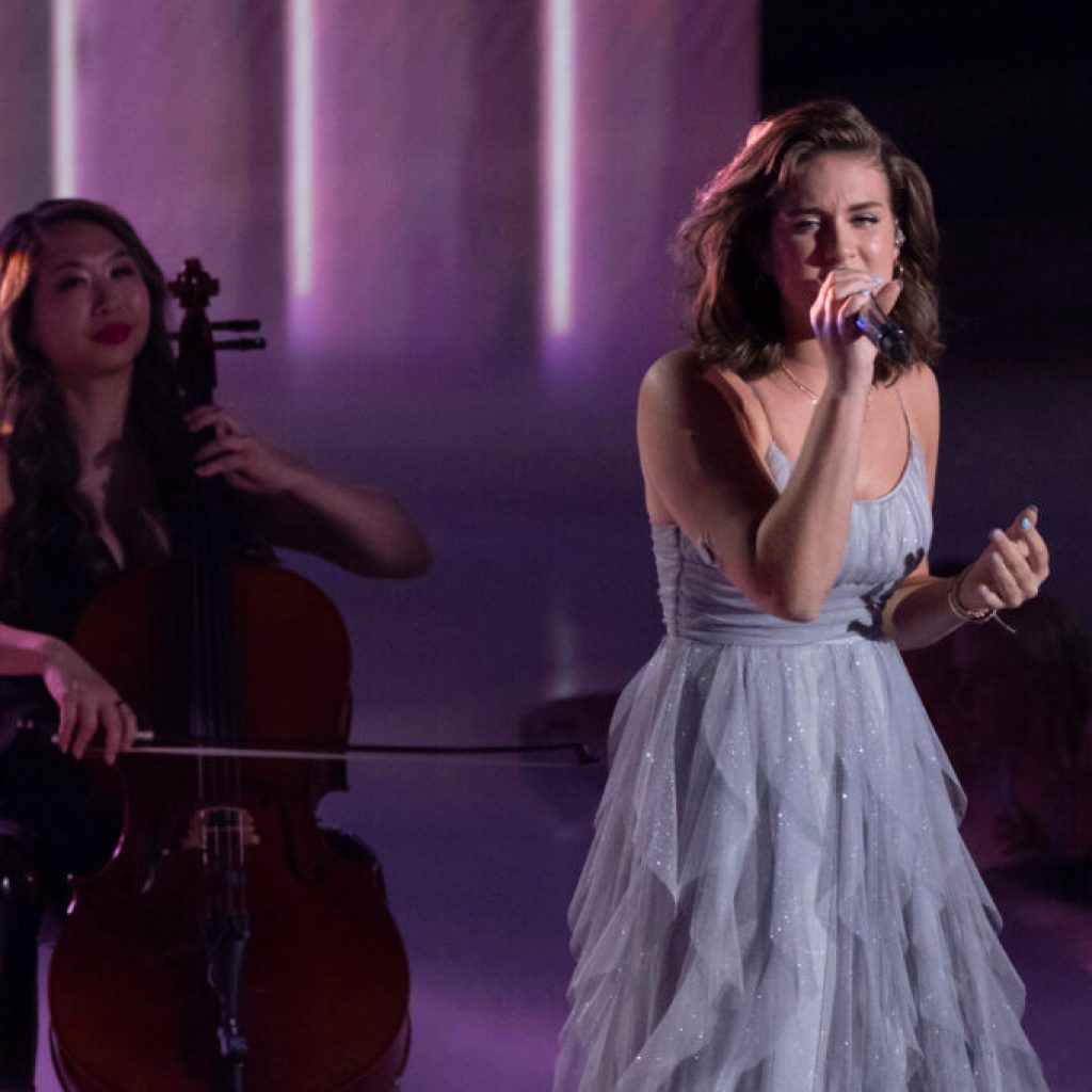 Alabama singer shines on American Idol stage in season finale Alabama singer shines on American Idol stage in season finale