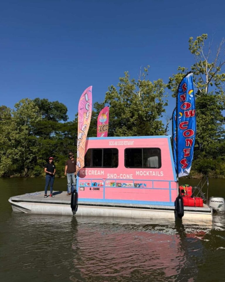 New ‘Weiss cream boat’ introduced by Decks & Docks restaurant New ‘Weiss cream boat’ introduced by Decks & Docks restaurant