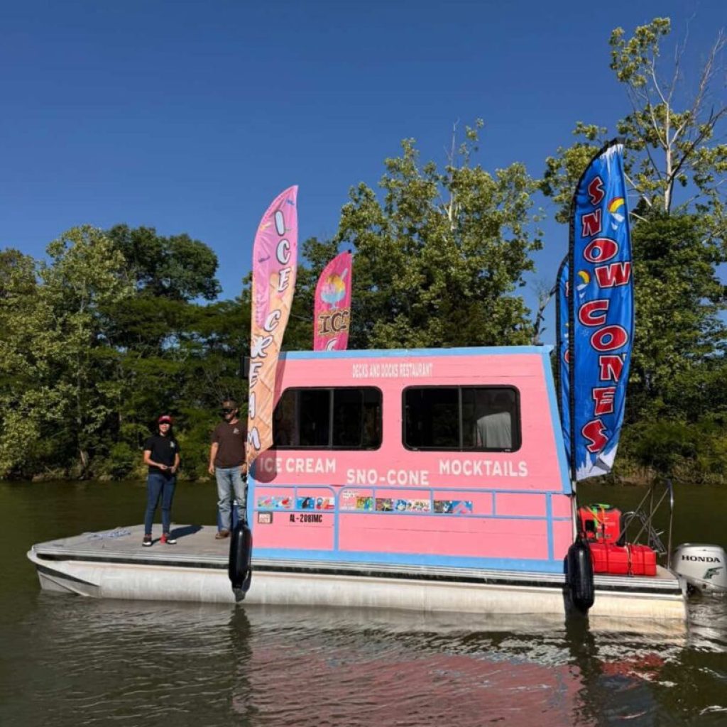 New ‘Weiss cream boat’ introduced by Decks & Docks restaurant New ‘Weiss cream boat’ introduced by Decks & Docks restaurant
