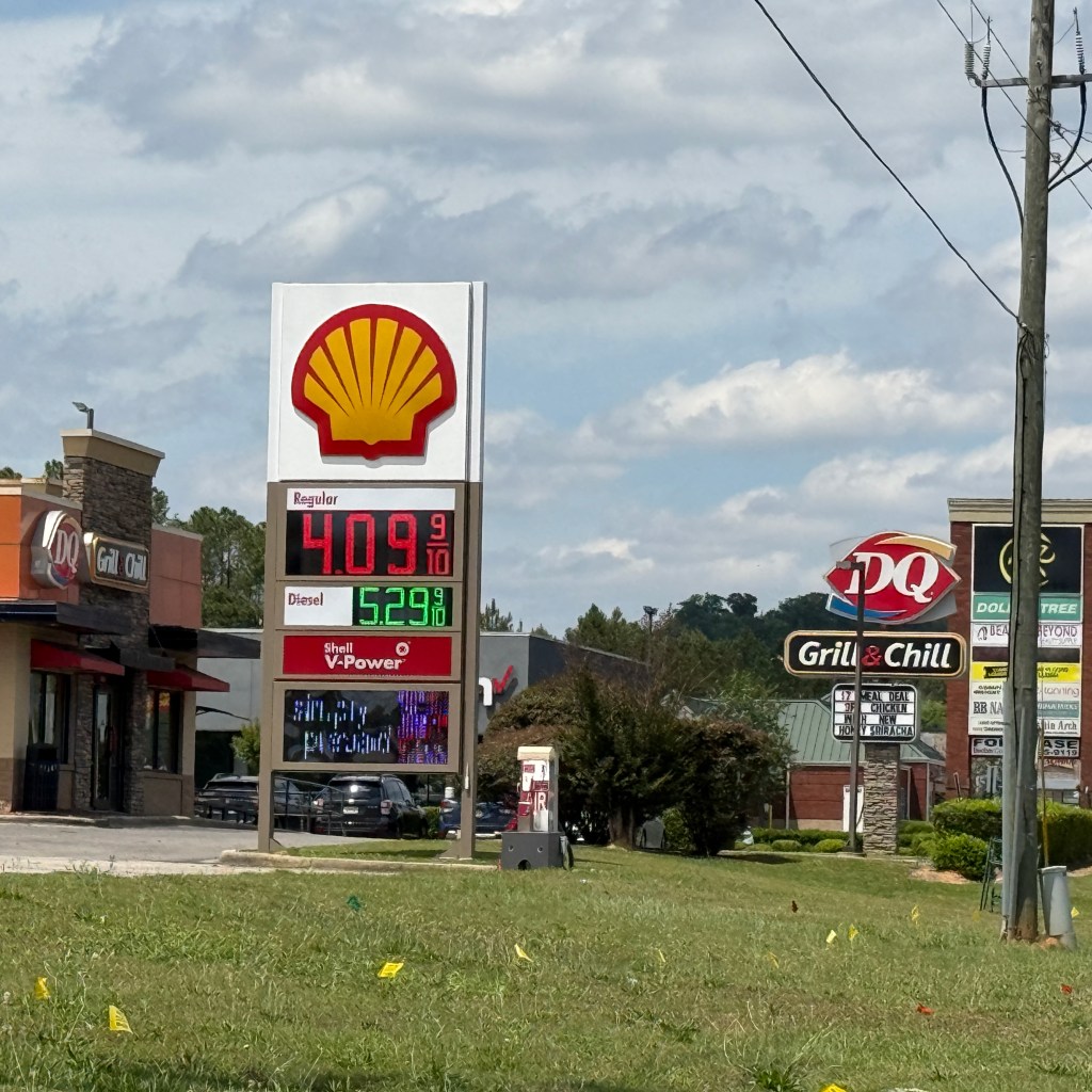 Gas prices continue to climb ahead of Memorial Day Gas prices continue to climb ahead of Memorial Day