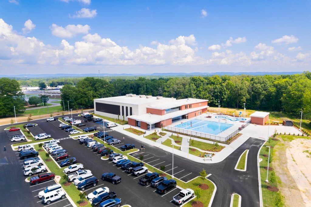 New $15M recreation center opens in Rainbow City