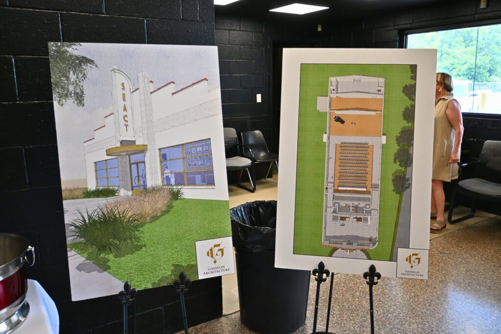 Southeast Alabama Community Theatre breaks ground on new facility in Dothan