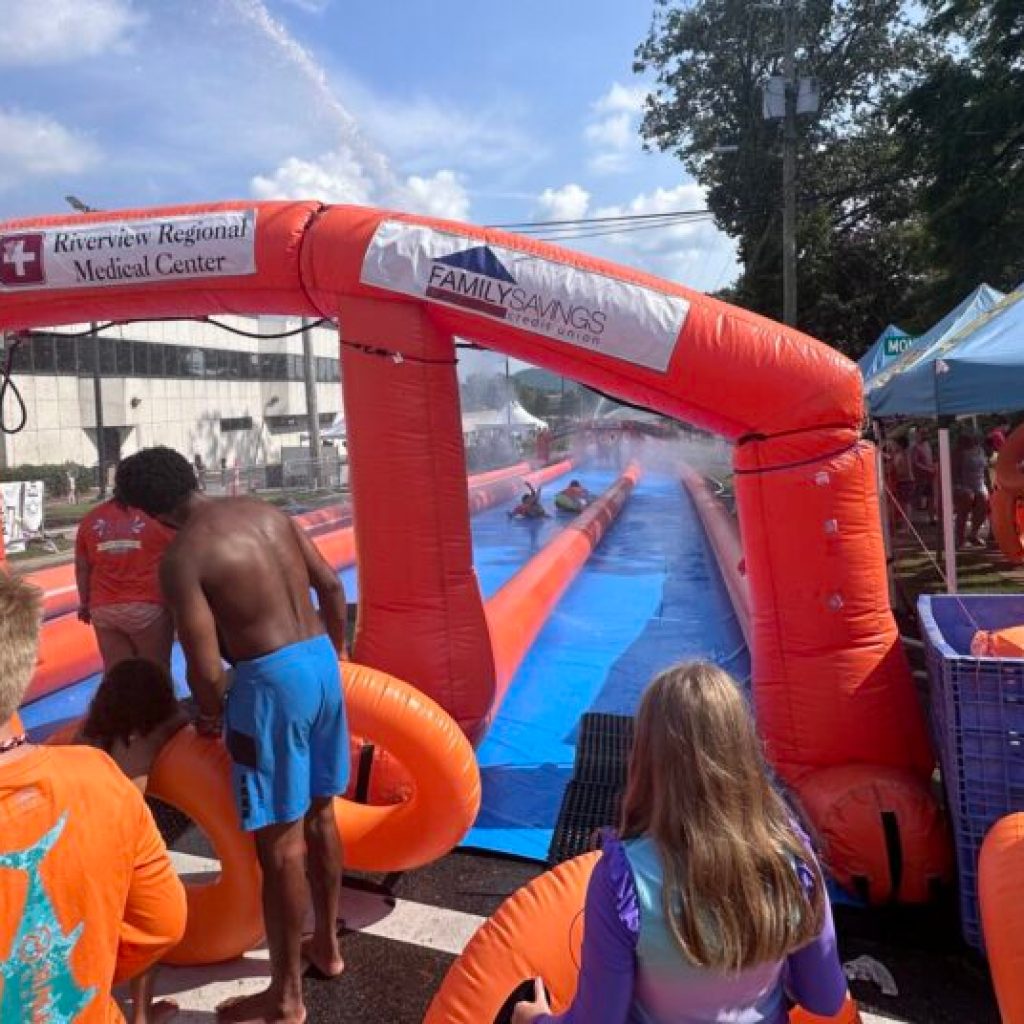Gadsden Draws 2,000+ Riders On Its Giant 1,000-Foot Waterslide Gadsden Draws 2,000+ Riders On Its Giant 1,000-Foot Waterslide
