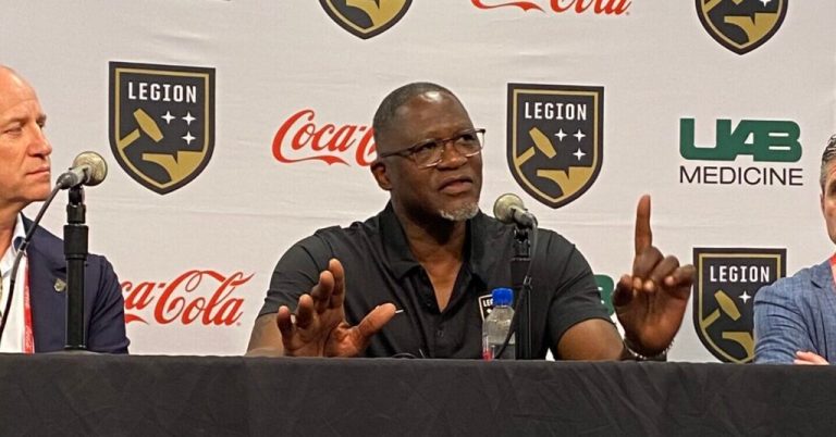 Dominique Wilkins to help lead Alabama State men’s basketball program Dominique Wilkins to help lead Alabama State men’s basketball program
