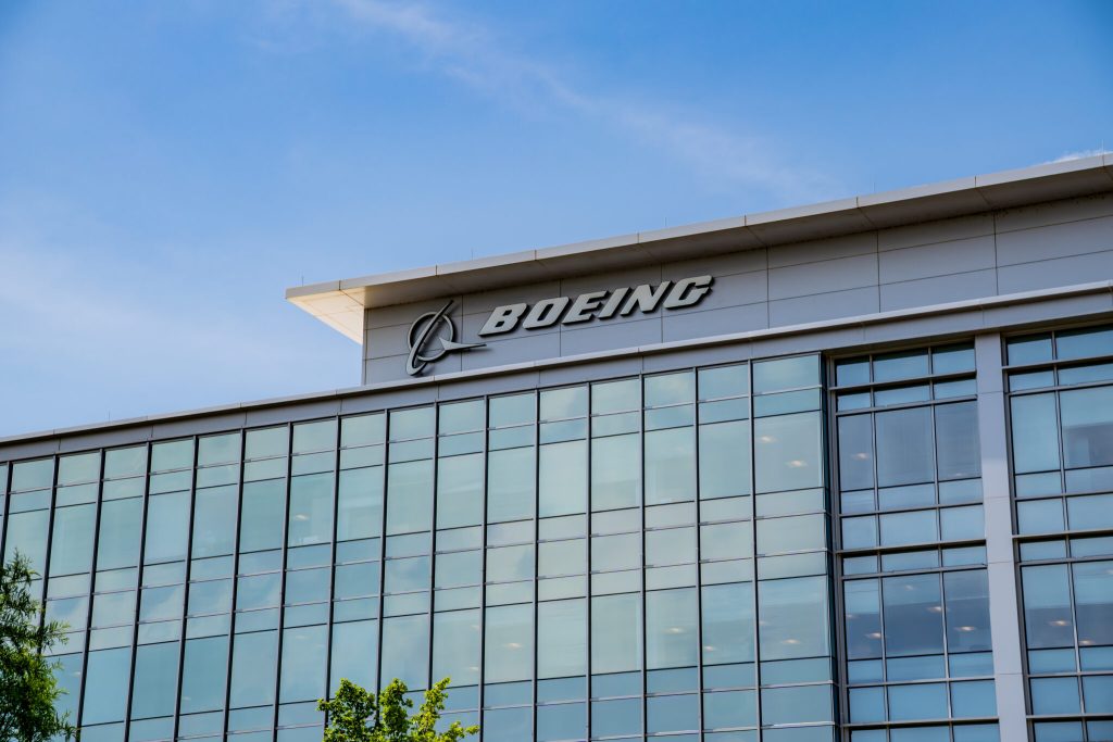Boeing secures new .7 billion defense contract Boeing secures new .7 billion defense contract