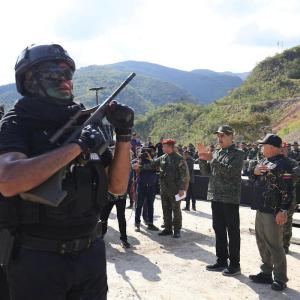 Venezuela Fortifies Defenses as Maduro Challenges US Military Presence in Caribbean Venezuela Fortifies Defenses as Maduro Challenges US Military Presence in Caribbean