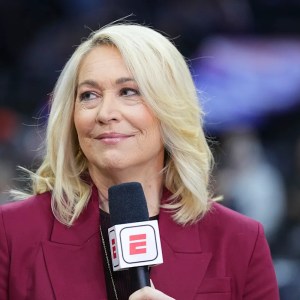 ESPN Reshuffles NBA Finals Broadcast Team: Tim Legler Replaces Doris Burke ESPN Reshuffles NBA Finals Broadcast Team: Tim Legler Replaces Doris Burke
