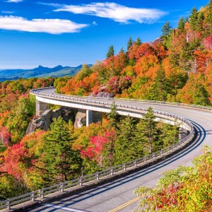 Experience America’s Ultimate Fall Road Trip: The Blue Ridge Parkway Experience America’s Ultimate Fall Road Trip: The Blue Ridge Parkway