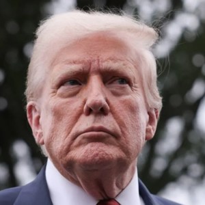 Fact-Checking Viral Rumors About Donald Trump’s Health and Life Expectancy Fact-Checking Viral Rumors About Donald Trump’s Health and Life Expectancy