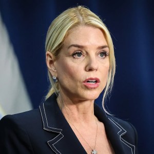 Pam Bondi Fires DOJ Staffer for Alleged Obscene Gesture Towards National Guard Pam Bondi Fires DOJ Staffer for Alleged Obscene Gesture Towards National Guard