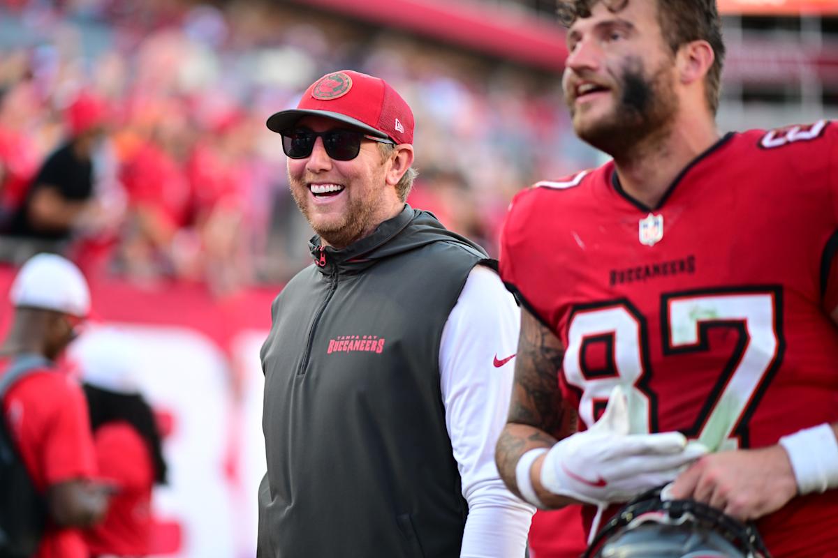 Jaguars Coaches Restrain Coen, Saleh After 49ers Upset Jaguars Coaches Restrain Coen, Saleh After 49ers Upset