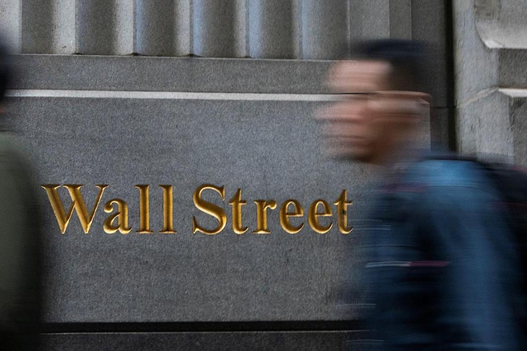 Wall Street Raises S&P 500 Forecast to Record High