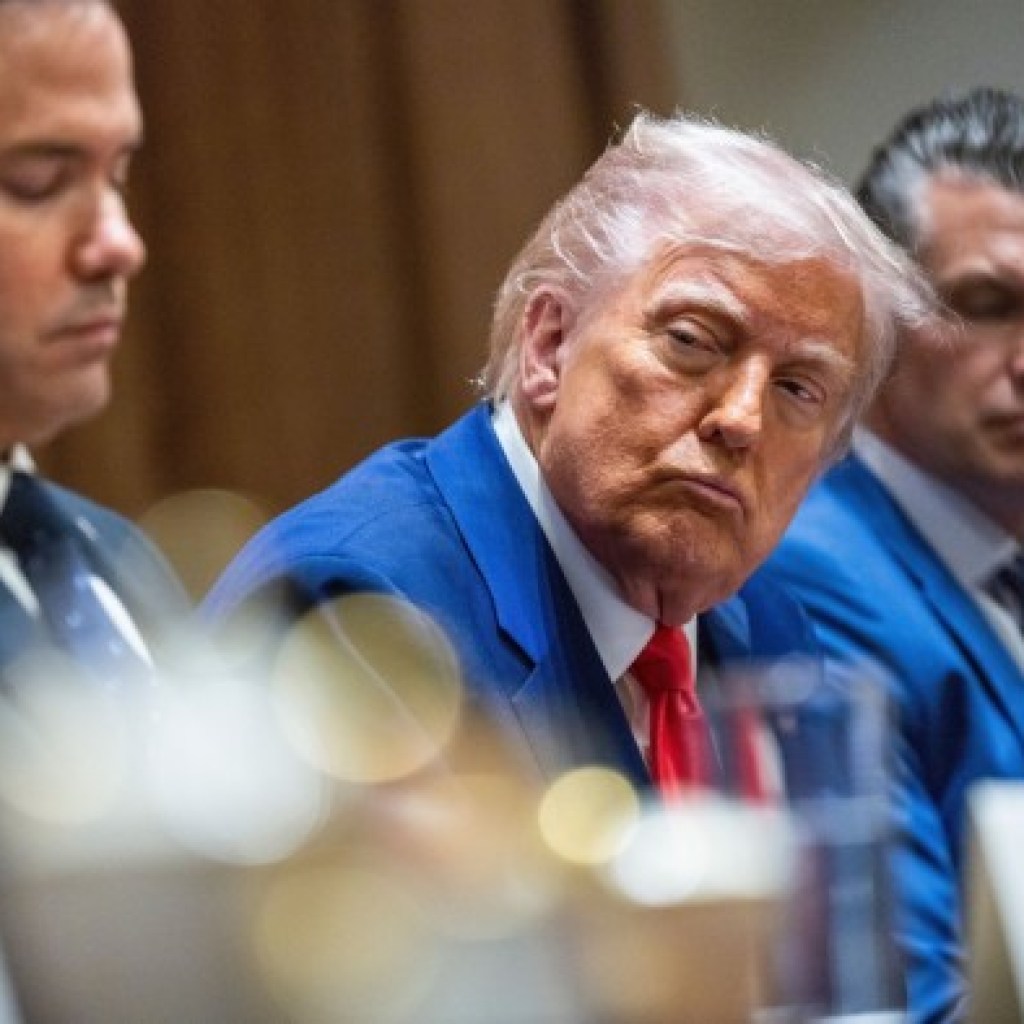 Wall Street sell-off resumes as Donald Trump’s China tariffs spook investors Wall Street sell-off resumes as Donald Trump’s China tariffs spook investors