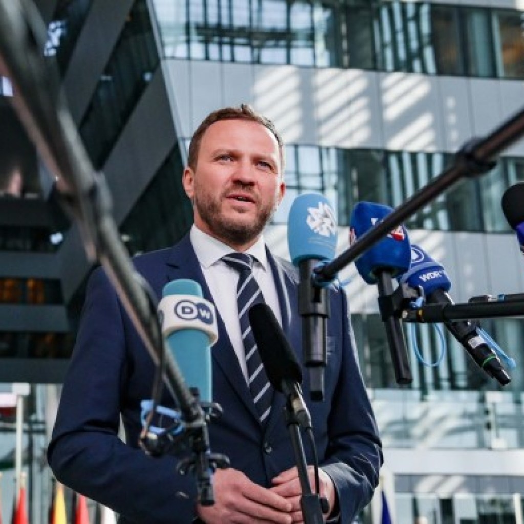 Hungary would hurt EU taxpayers by lifting Russia sanctions, warns Estonia Hungary would hurt EU taxpayers by lifting Russia sanctions, warns Estonia