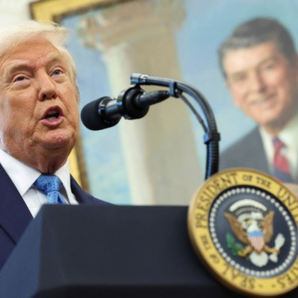 Donald Trump says he has ‘no intention’ of firing Jay Powell Donald Trump says he has ‘no intention’ of firing Jay Powell