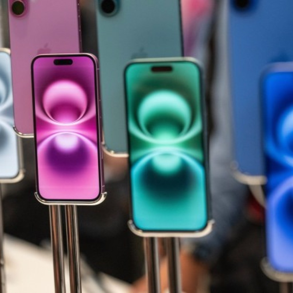 Trump excludes smartphones from reciprocal tariffs Trump excludes smartphones from reciprocal tariffs