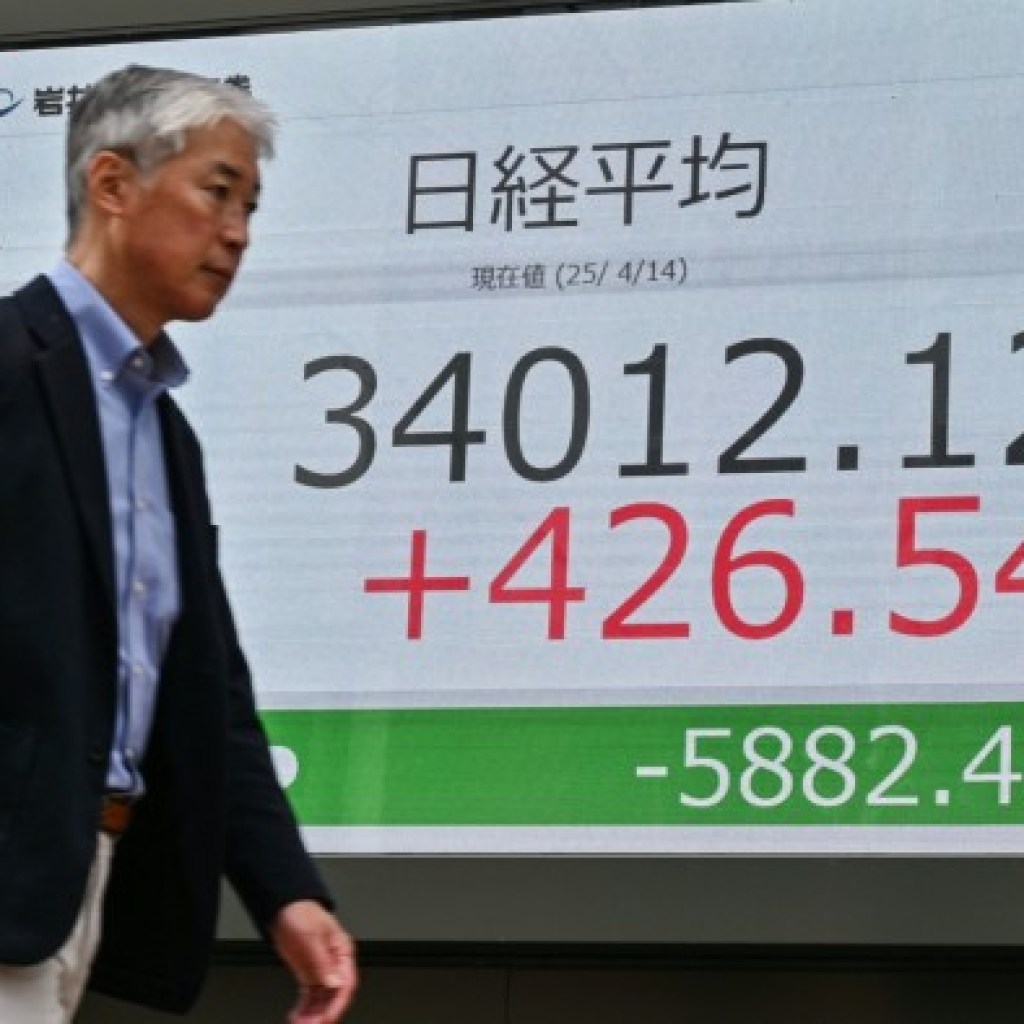 Global stocks lifted by US reprieve for Trump’s tech tariffs Global stocks lifted by US reprieve for Trump’s tech tariffs