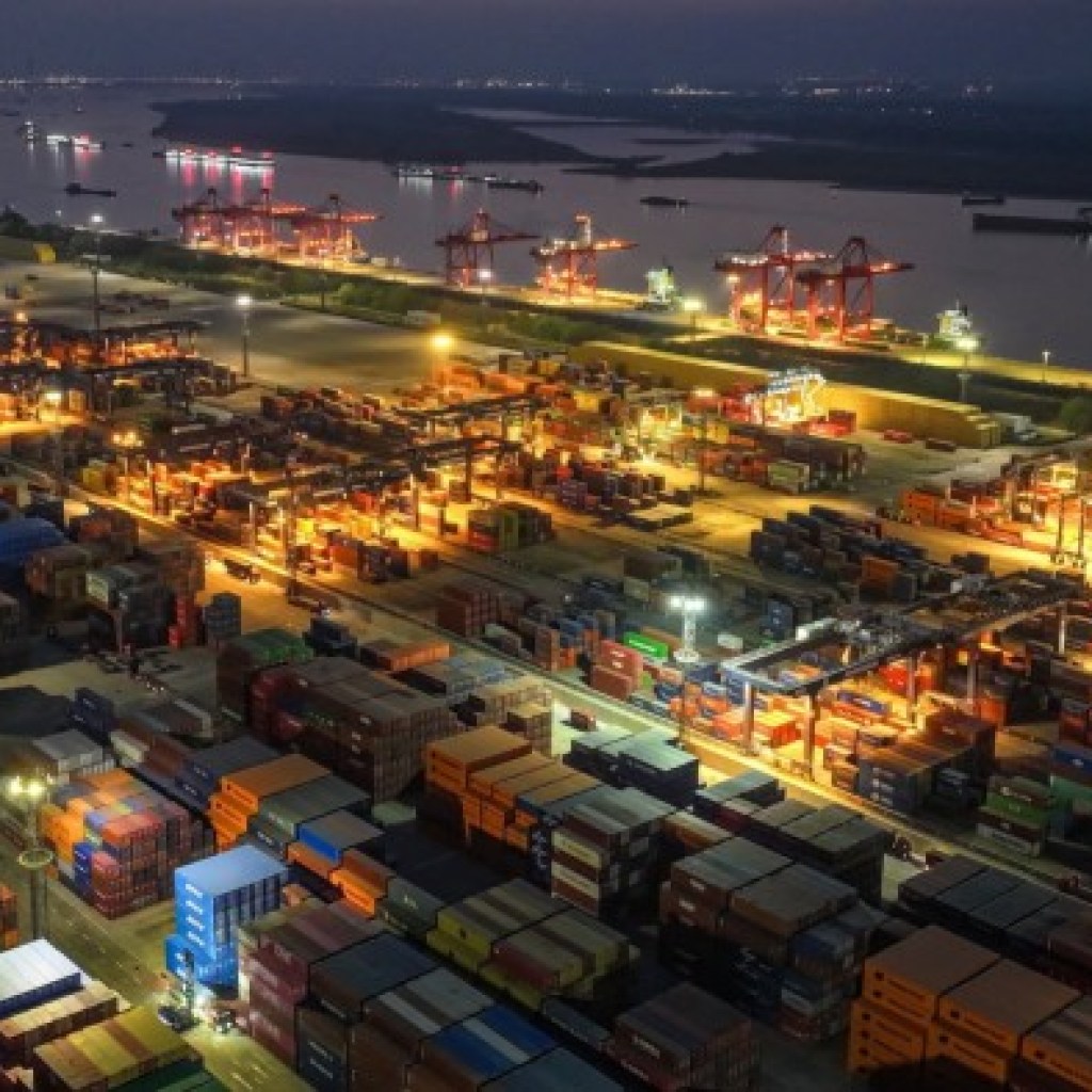 China hits US imports with additional retaliatory tariff of 50% China hits US imports with additional retaliatory tariff of 50%