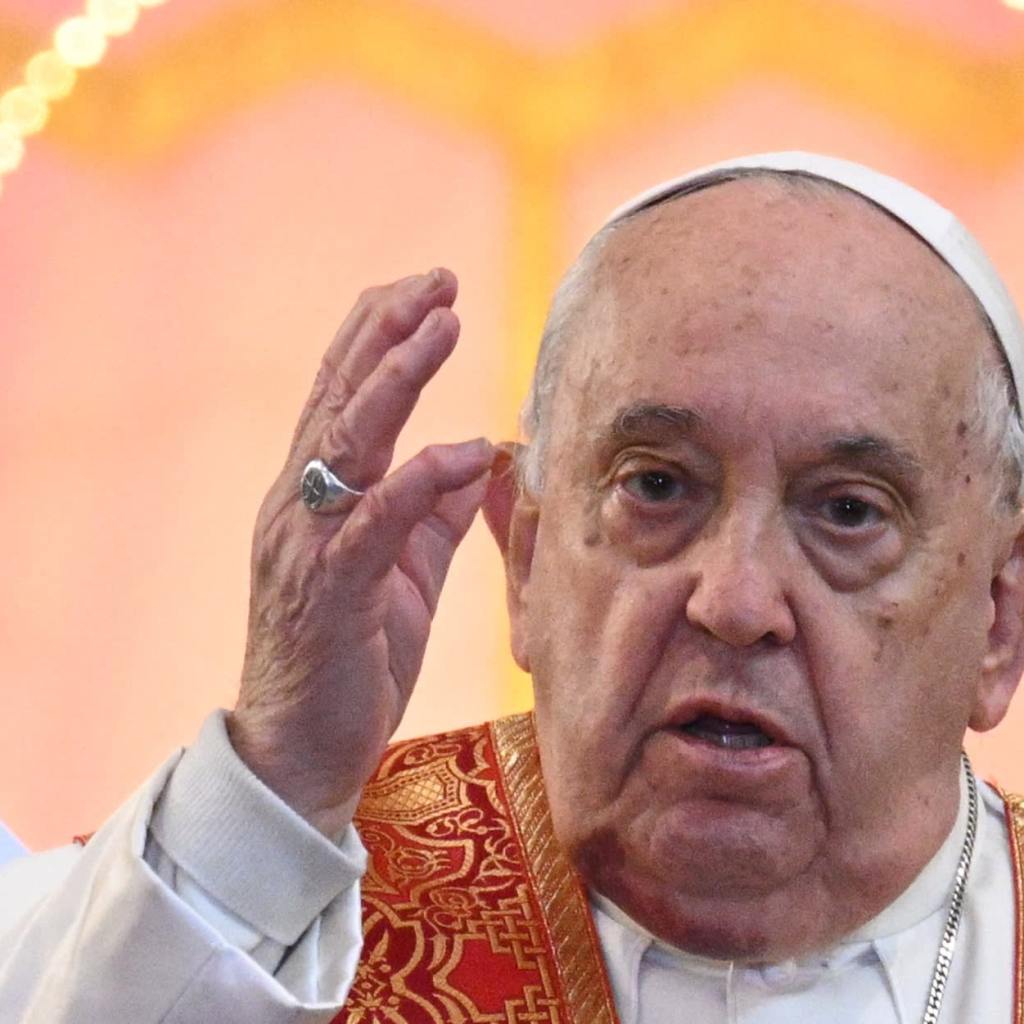 Pope Francis dies aged 88 Pope Francis dies aged 88