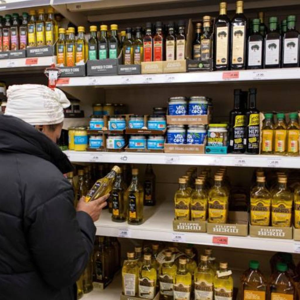 UK inflation unexpectedly jumps to 10.4% in February UK inflation unexpectedly jumps to 10.4% in February