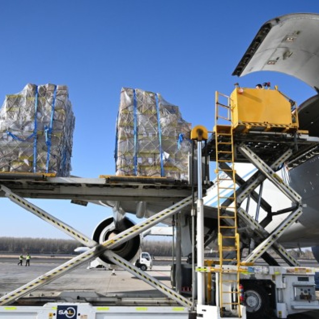 Air freight costs surge as Trump tariffs trigger rush to fly in goods Air freight costs surge as Trump tariffs trigger rush to fly in goods