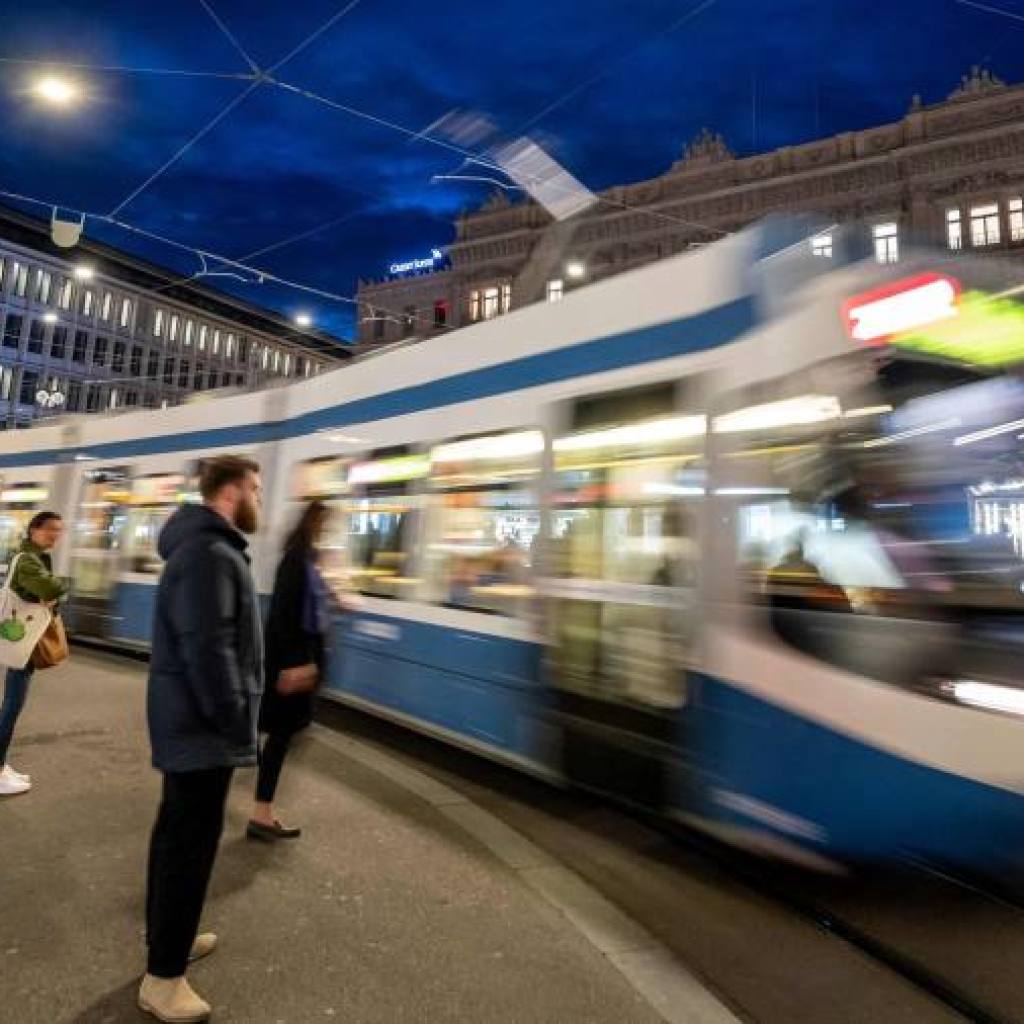 Tens of thousands of jobs at risk after UBS takeover of Credit Suisse Tens of thousands of jobs at risk after UBS takeover of Credit Suisse