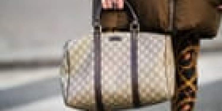 Artėja AI revoliucija. Investuokite į 10 000 USD rankines | Nilsas Pratley Artėja AI revoliucija. Investuokite į 10 000 USD rankines | Nilsas Pratley