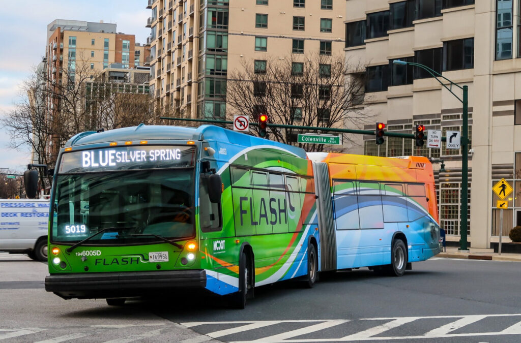 Jornada de puertas abiertas para el estudio de planificación del BRT Flash de New Hampshire Avenue Jornada de puertas abiertas para el estudio de planificación del BRT Flash de New Hampshire Avenue