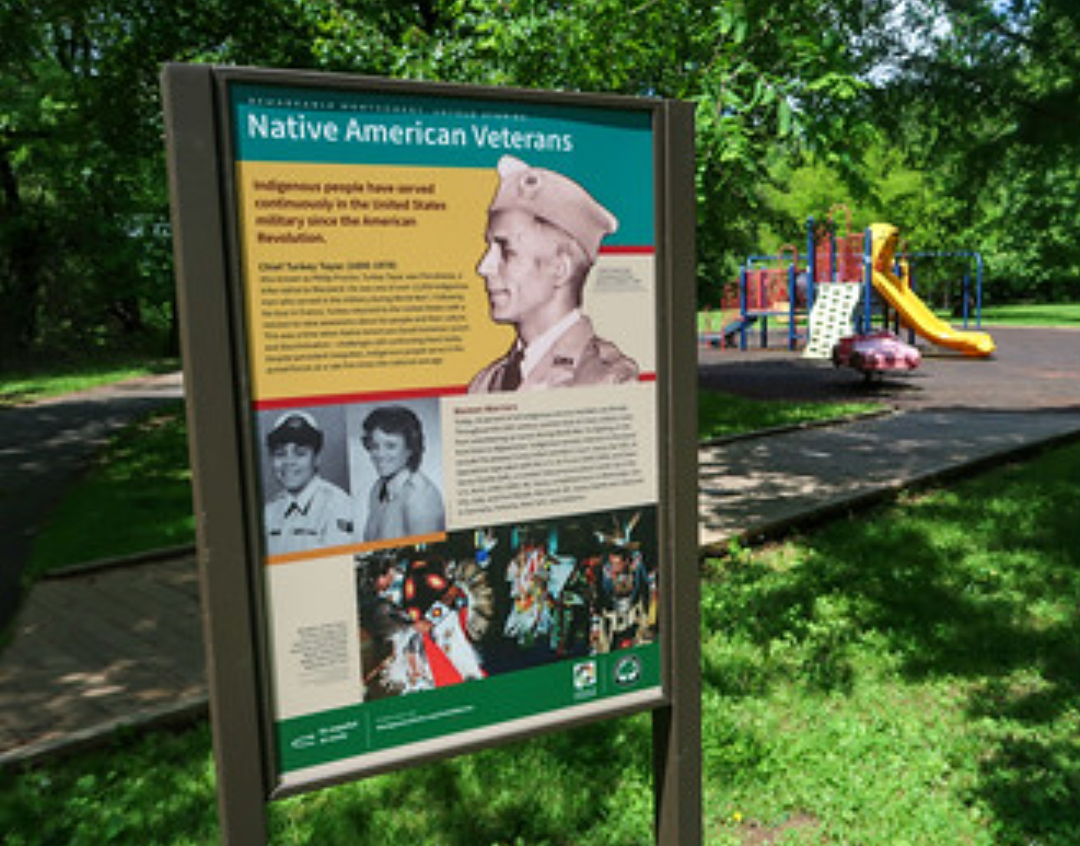 Montgomery Parks honra a los pueblos indígenas con señalización interpretativa en varios parques Montgomery Parks honra a los pueblos indígenas con señalización interpretativa en varios parques