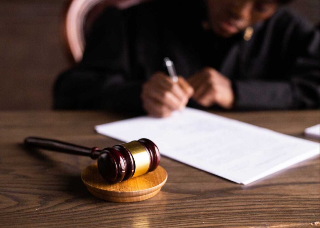 Clínica gratuita de eliminación de antecedentes penales el 17 de mayo ofrece ayuda legal en el lugar para borrar los antecedentes penales elegibles Clínica gratuita de eliminación de antecedentes penales el 17 de mayo ofrece ayuda legal en el lugar para borrar los antecedentes penales elegibles