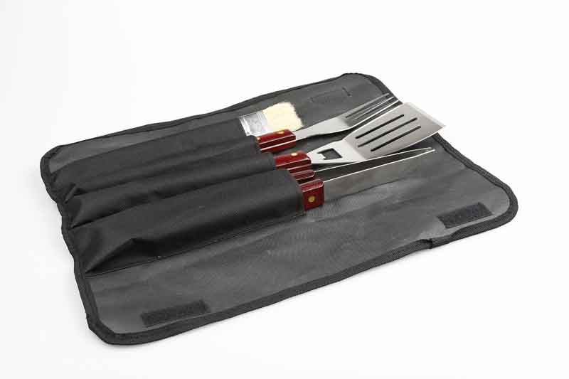 OZtrail – 4 Piece BBQ Set In Roll-Up Bag