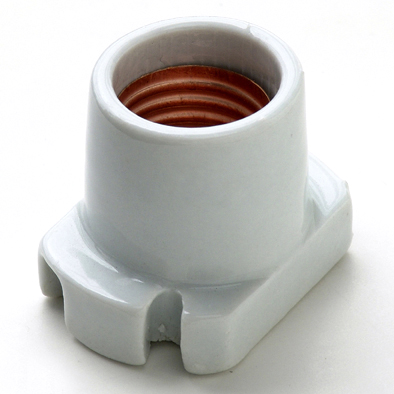 Lamp Holder Porcelain O/S Skirted Es