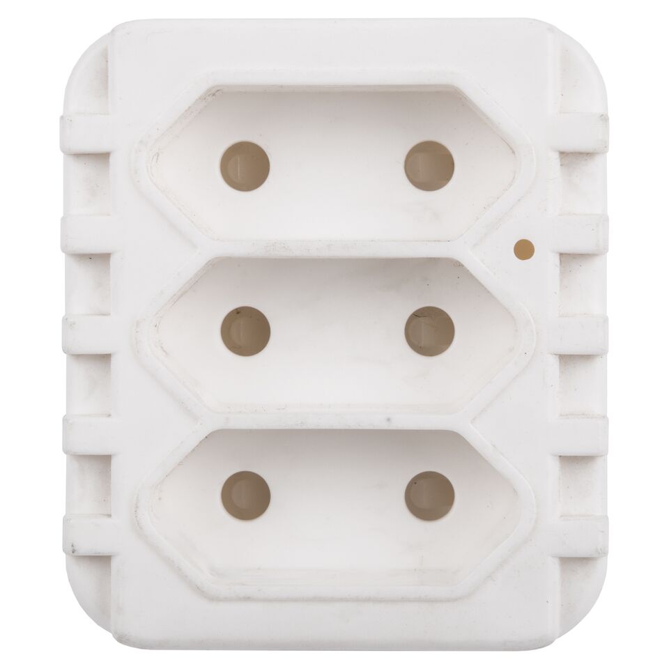 Nexus – Plug Adaptor – 3 x 5A