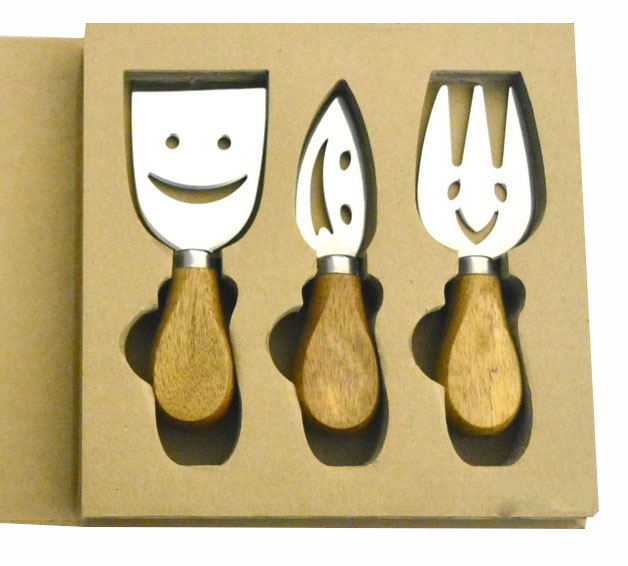 Mabibuch Stainless Steel Cheese Knives with Wooden Handles – 3 Piece Set