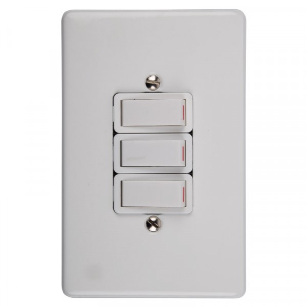Crabtree Light Switch – 3L 1Way 100X50mm