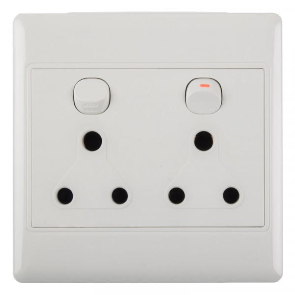Nexus Double Socket Switch – 4X4