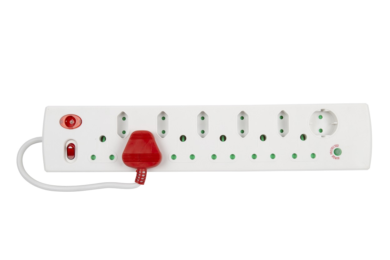 Nexus – 12 Way Surge Multi-Plug – White
