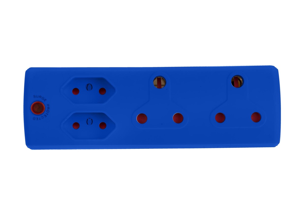 Electricmate 2 x 16 + 2 x 5 Amp Adaptor Loose Blue