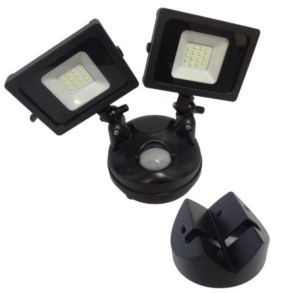 Waco – LED Sensor Spotlight 2 x 10W – 1800 Lumen
