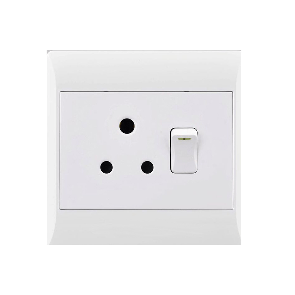 Socket 16A 4X4 Single White E/Mate
