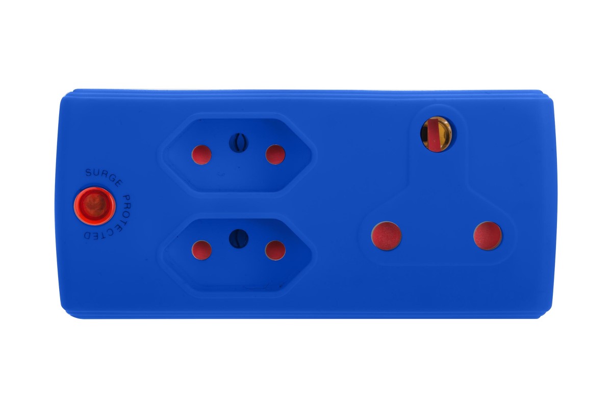Electricmate 1 x 16amp + 2 x 3 Pin Euro Adaptor Loose Blue
